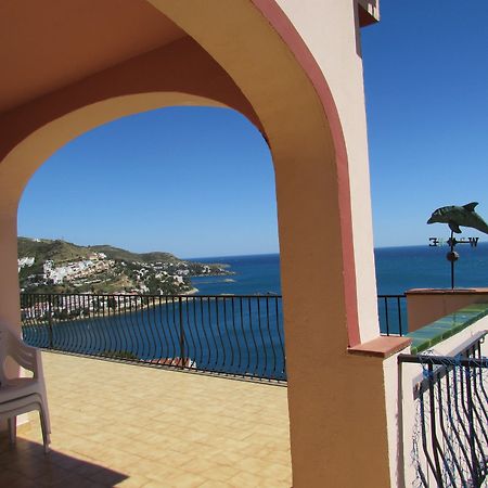 Escapade 2 Apartment Roses Exterior photo
