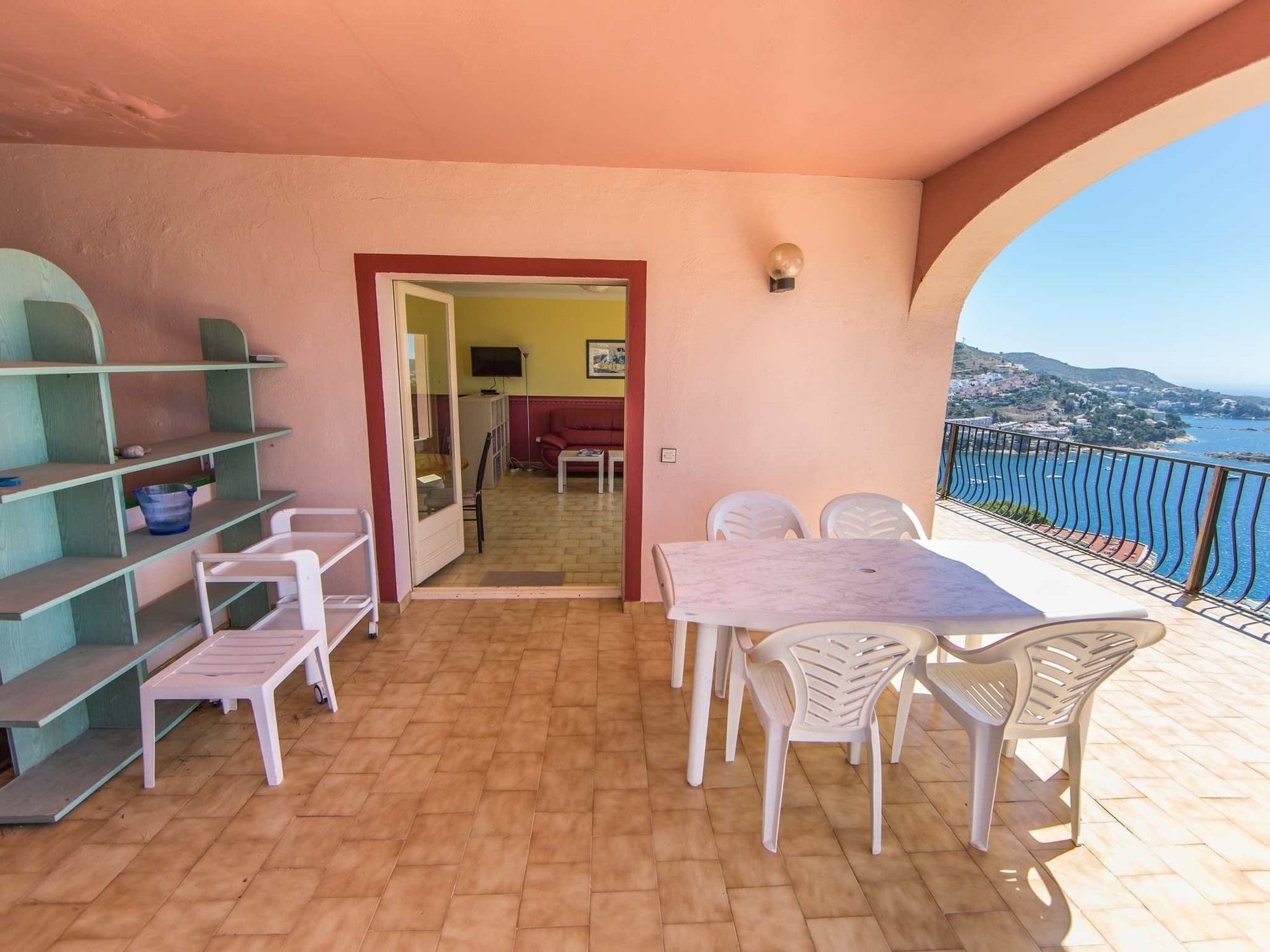 Escapade 2 Apartment Roses Exterior photo